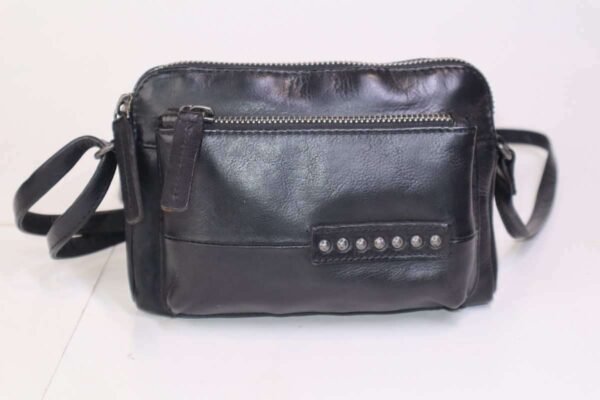 TK 813-Black